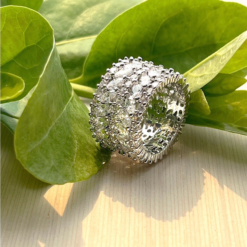 Ring Silver Plated Zirconia Encrusted Finger bandRing with Exquisite Inlay